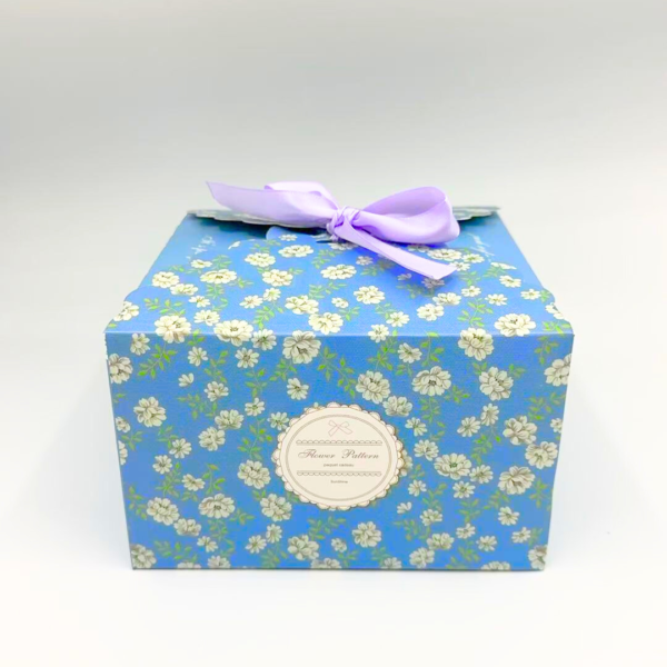 Flower Cake Box with Ribbon