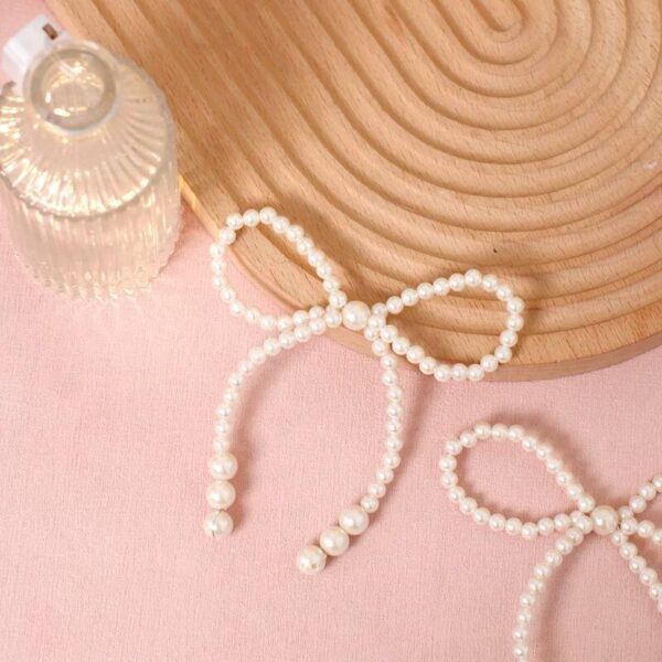 Pearls Bowknot Topper