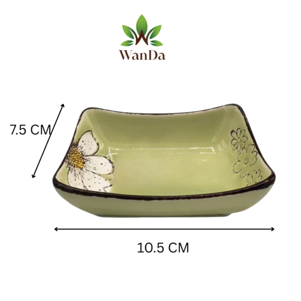 W08-12 (10.5x7.5x3.5cm)